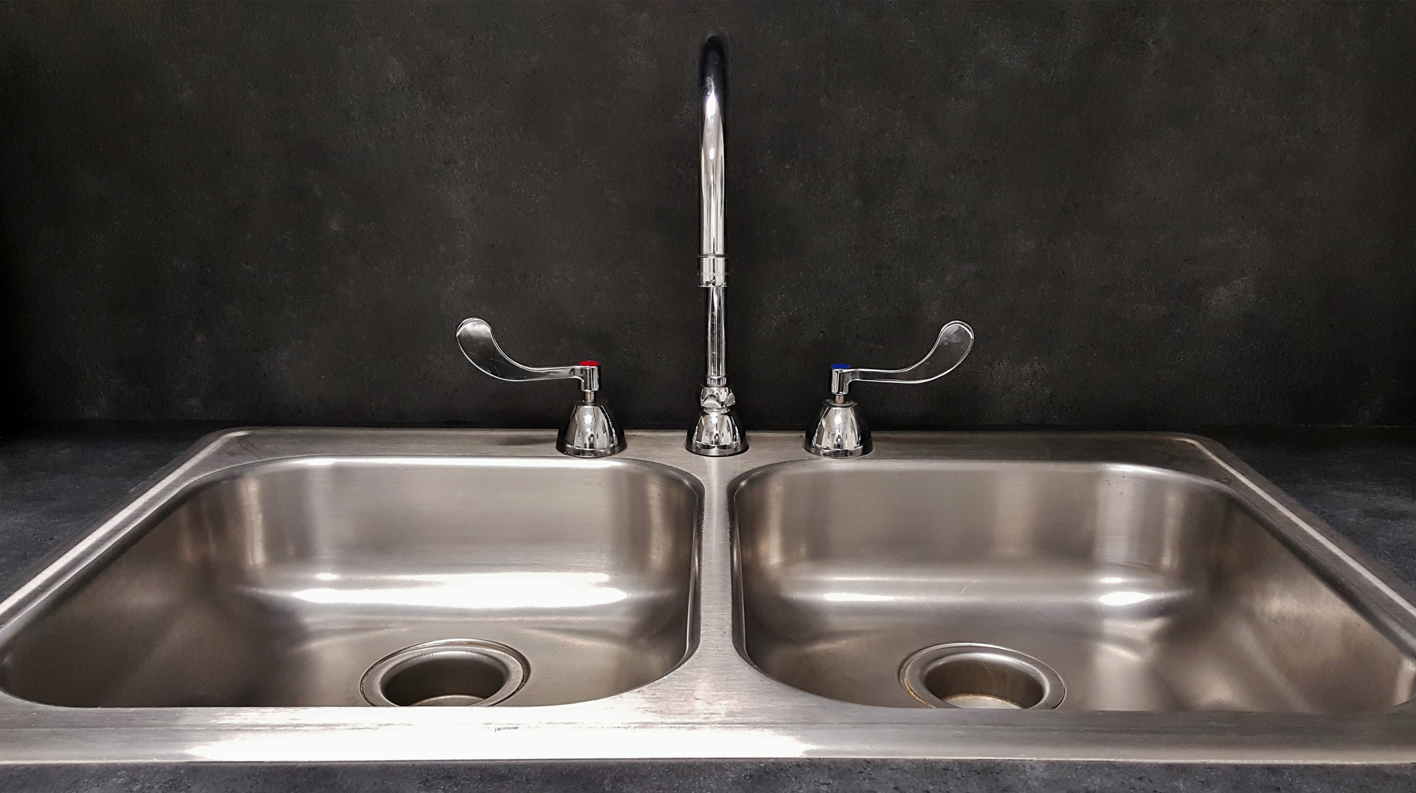 Armatur Edelstahlbecken